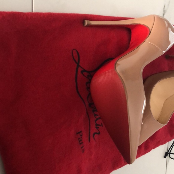 So Kate Christian louboutins. - Picture 3 of 8